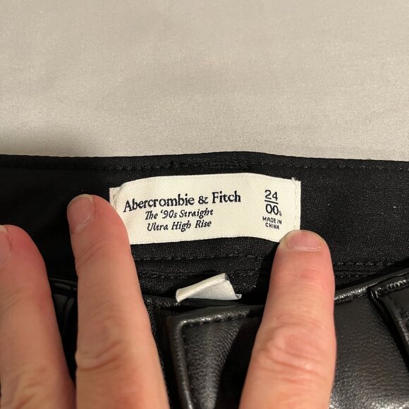 Abercrombie & Fitch Black Faux Leather Pants Size 00 - Picture 2 of 6